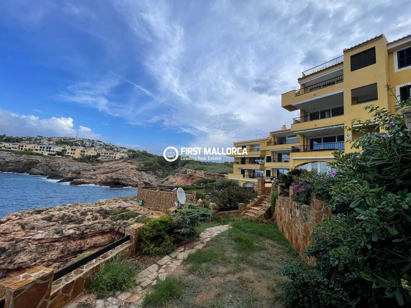 4 soveværelse Lejlighed til leje i Santa Ponsa med swimmingpool garage - € 3.500 (Ref: 8661576)