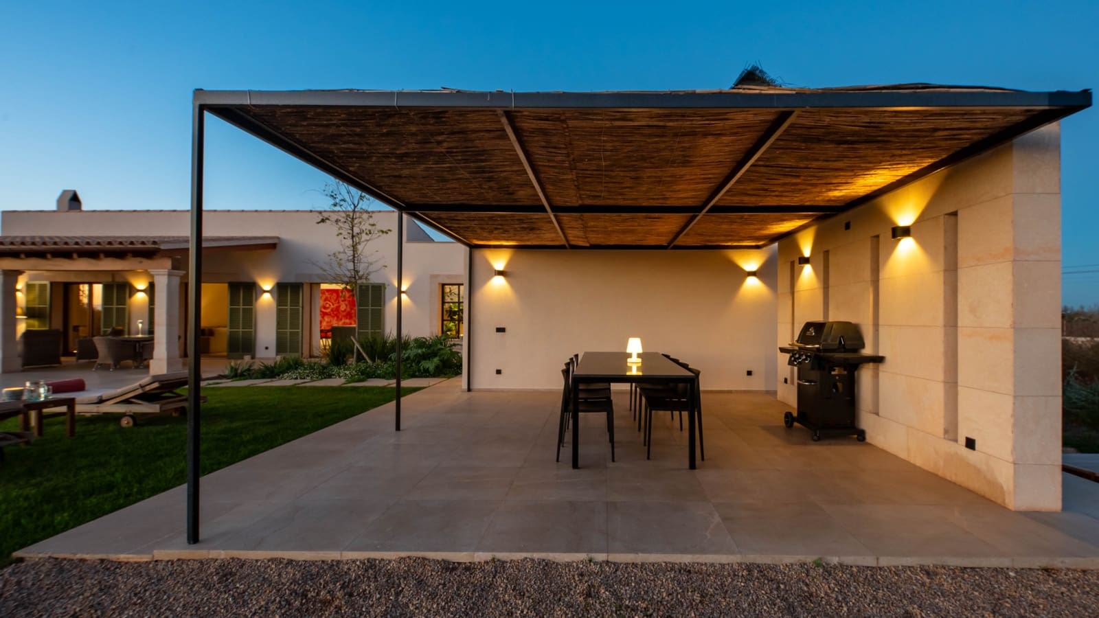 2 soveværelse Finca/Landehus til salg i Campos med swimmingpool garage - € 1.995.000 (Ref: 8675244)