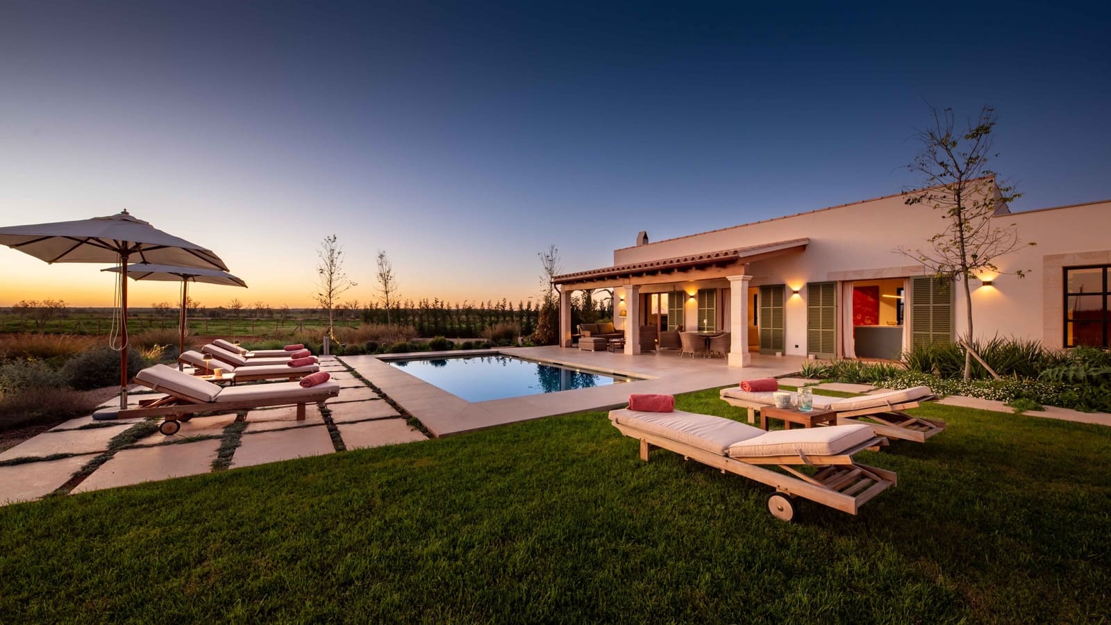 2 soveværelse Finca/Landehus til salg i Campos med swimmingpool garage - € 1.995.000 (Ref: 8675244)