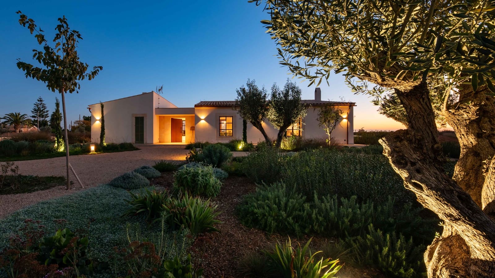 2 soveværelse Finca/Landehus til salg i Campos med swimmingpool garage - € 1.995.000 (Ref: 8675244)