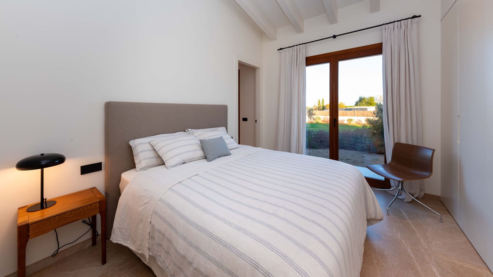 2 soveværelse Finca/Landehus til salg i Campos med swimmingpool garage - € 1.995.000 (Ref: 8675244)