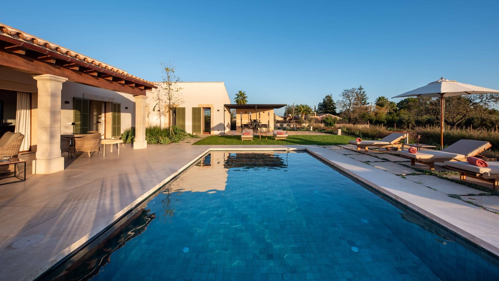 2 soveværelse Finca/Landehus til salg i Campos med swimmingpool garage - € 1.995.000 (Ref: 8675244)