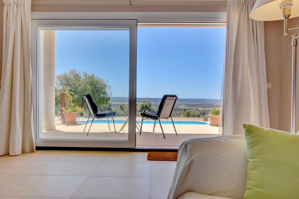 3 soveværelse Finca/Landehus til salg i Puntiro med swimmingpool garage - € 1.995.000 (Ref: 8681728)