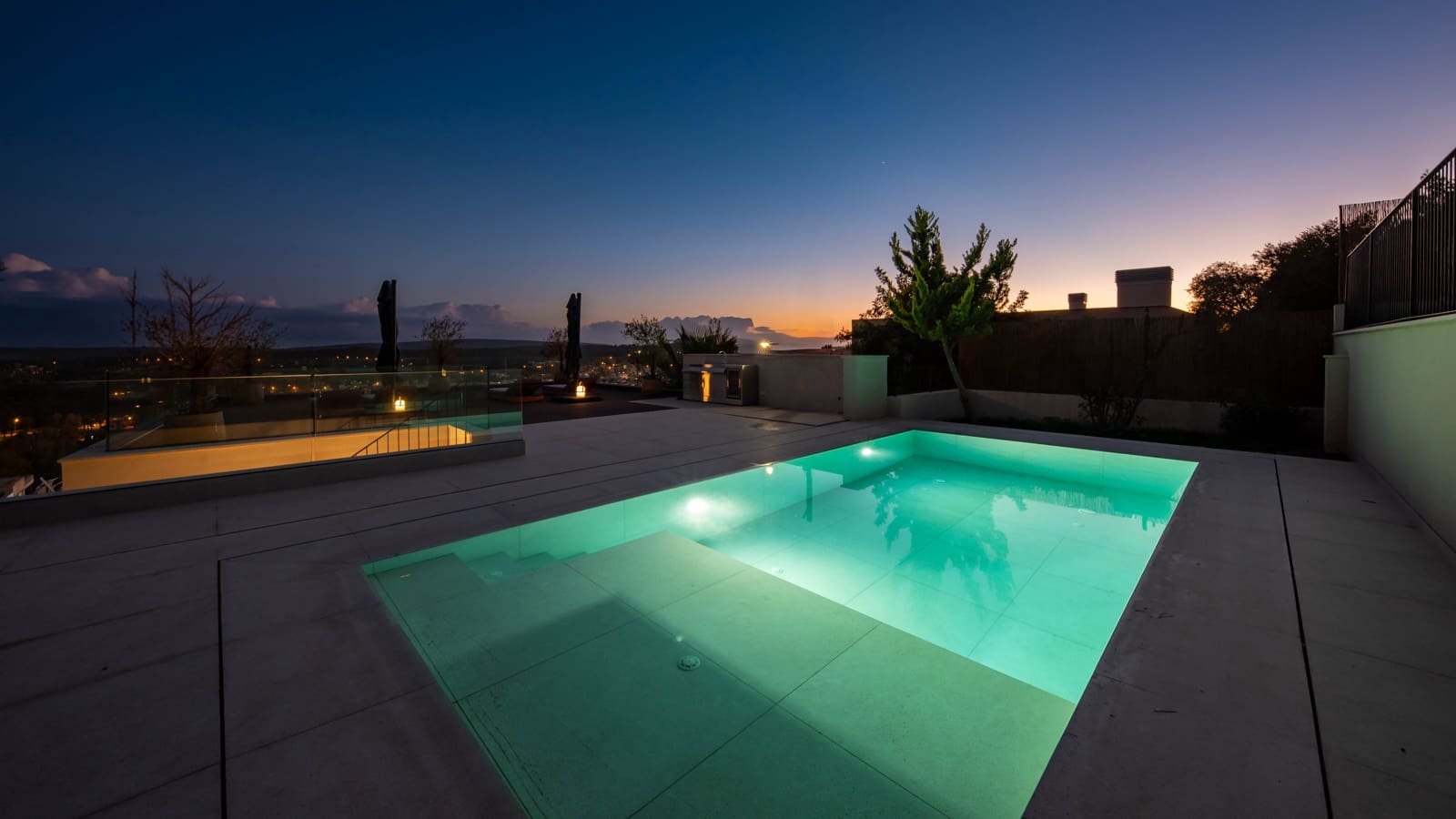 Chalet de 3 habitaciones en Santa Ponsa en venta con piscina garaje - 2.984.000 € (Ref: 8685606)