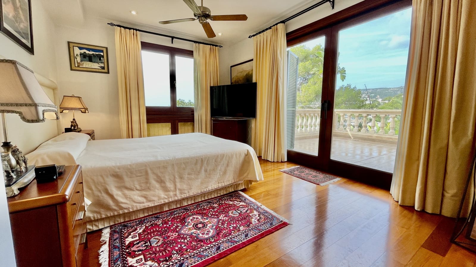 7 soveværelse Villa til salg i Bendinat med swimmingpool garage - € 5.900.000 (Ref: 8685607)