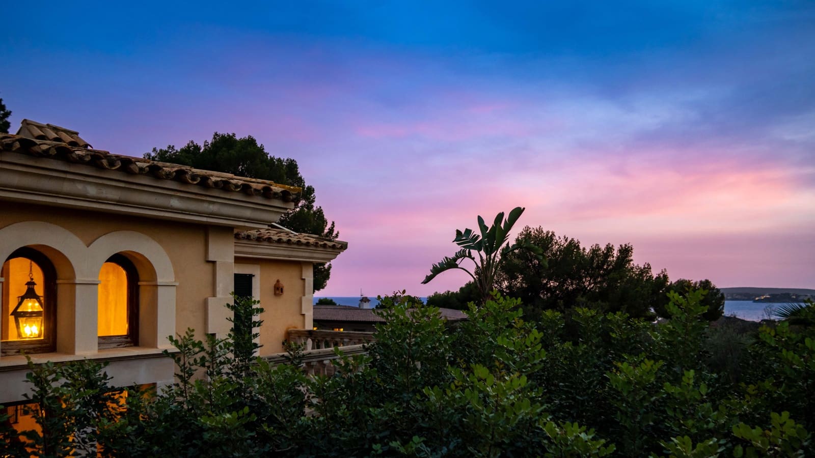 7 soveværelse Villa til salg i Bendinat med swimmingpool garage - € 5.900.000 (Ref: 8685607)