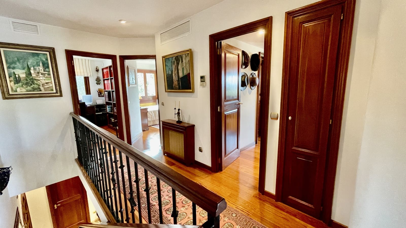 7 soveværelse Villa til salg i Bendinat med swimmingpool garage - € 5.900.000 (Ref: 8685607)