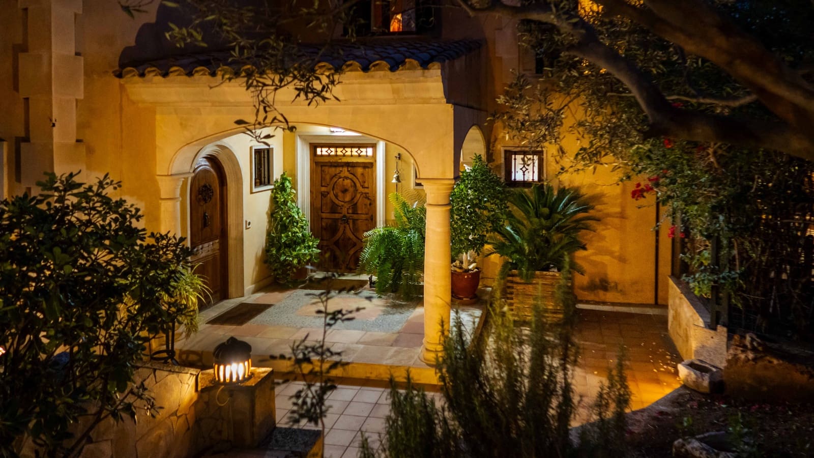 7 soveværelse Villa til salg i Bendinat med swimmingpool garage - € 5.900.000 (Ref: 8685607)