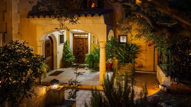 7 soveværelse Villa til salg i Bendinat, Calvià med swimmingpool garage - € 5.900.000 (Ref: 8685607)