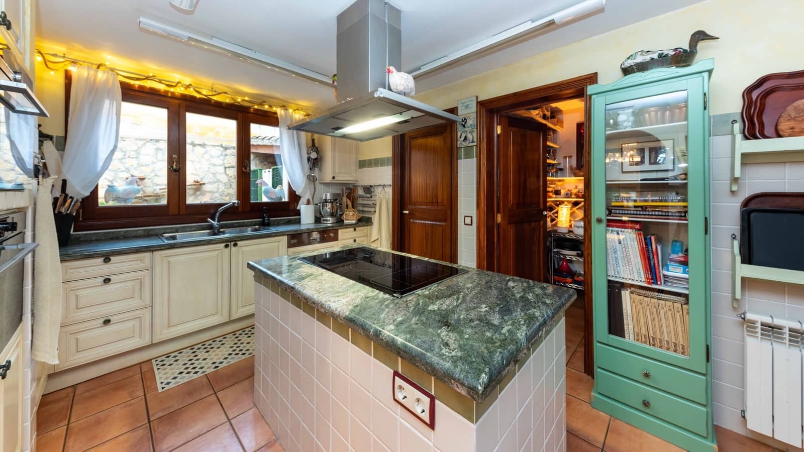 7 soveværelse Villa til salg i Bendinat med swimmingpool garage - € 5.900.000 (Ref: 8685607)