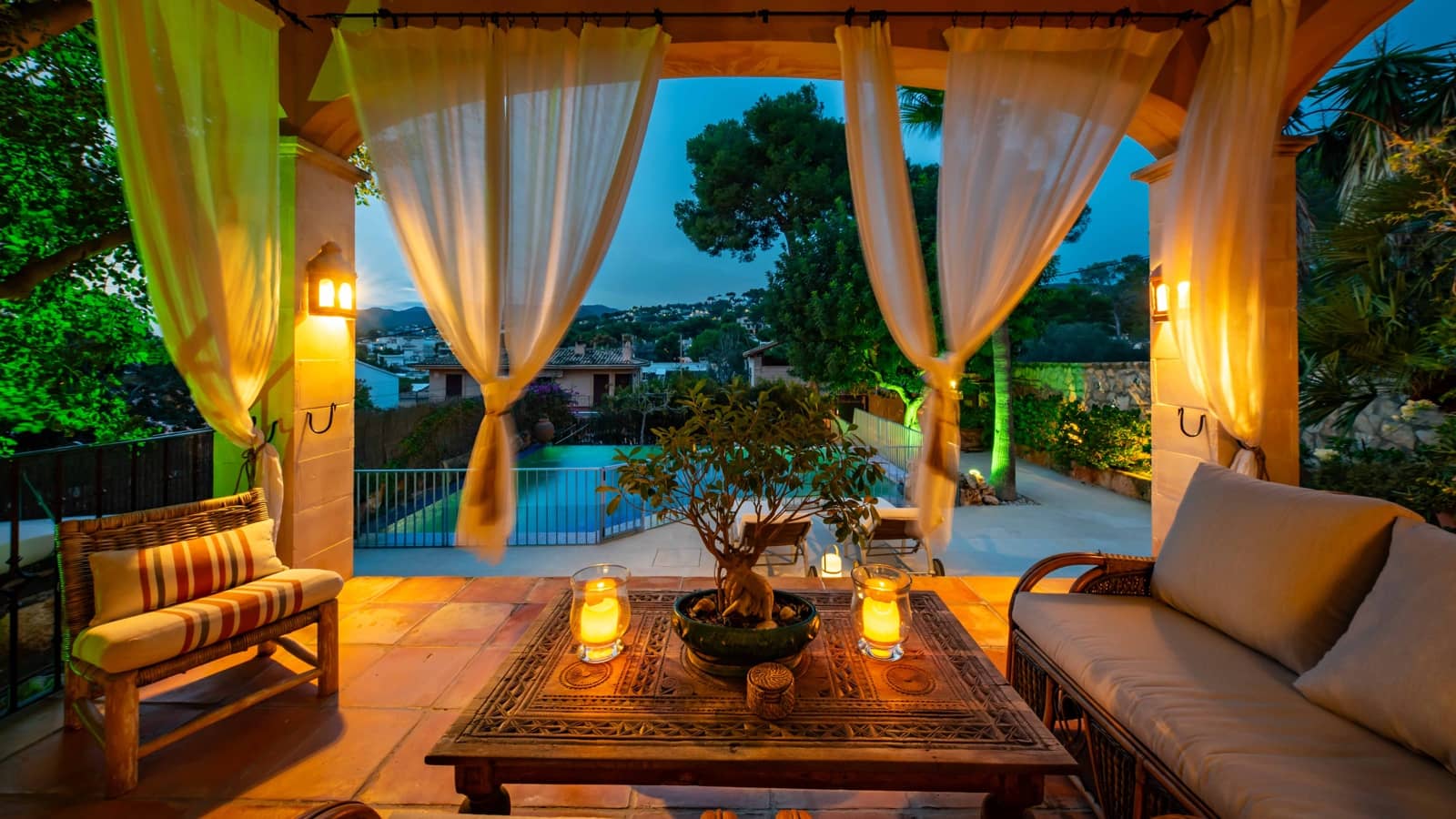 7 soveværelse Villa til salg i Bendinat med swimmingpool garage - € 5.900.000 (Ref: 8685607)