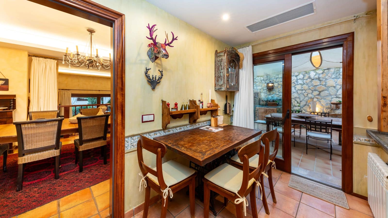 7 soveværelse Villa til salg i Bendinat med swimmingpool garage - € 5.900.000 (Ref: 8685607)