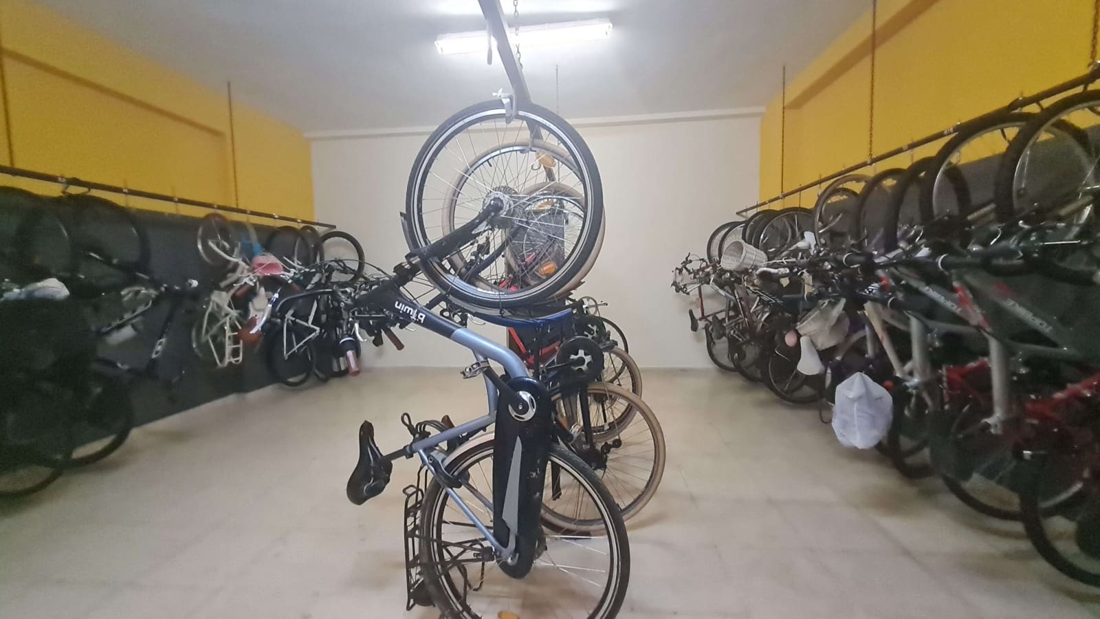 2 soverom Leilighet til leie i Palma de Mallorca med garasje - € 2 250 (Ref: 8697478)