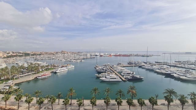 2 soverom Leilighet til leie i Son Armadans, Palma de Mallorca med garasje - € 2 250 (Ref: 8697478)