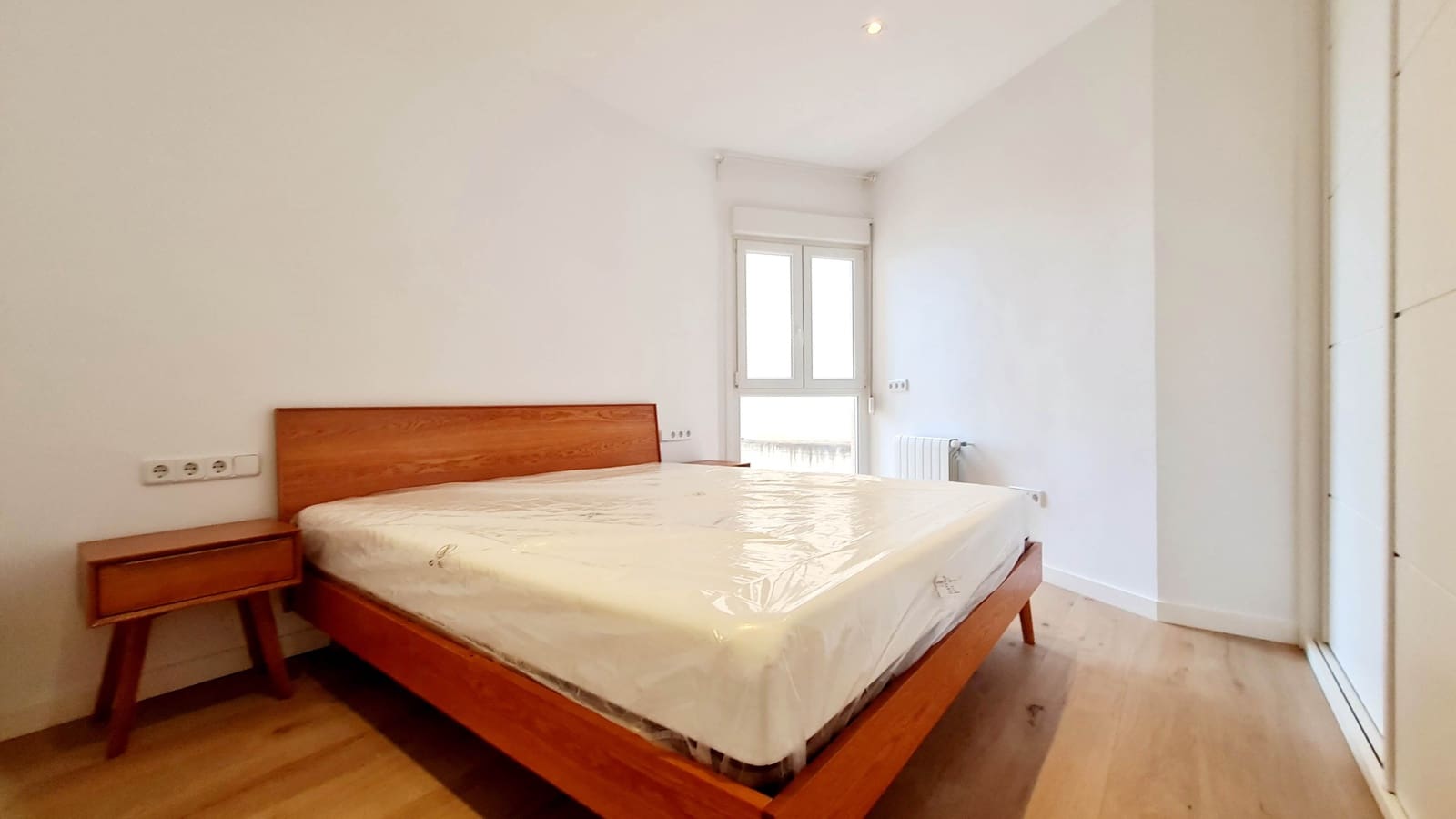 2 soverom Leilighet til leie i Palma de Mallorca med garasje - € 2 250 (Ref: 8697478)