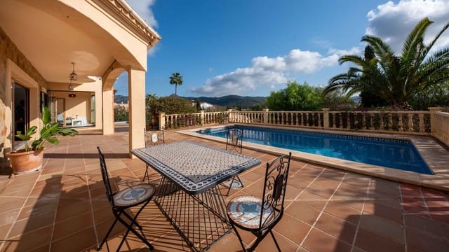 3 bedroom Villa for sale in Es Capdella, Calvià with pool garage - € 1,995,000 (Ref: 8705874)