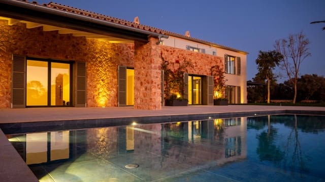 3 soveværelse Finca/Landehus til salg i Llucmajor med swimmingpool garage - € 3.950.000 (Ref: 8710073)