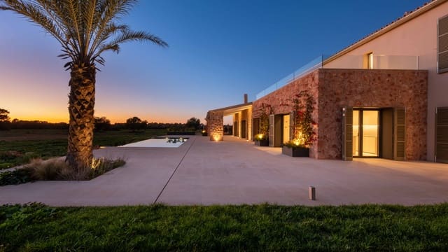 3 soveværelse Finca/Landehus til salg i Llucmajor med swimmingpool garage - € 3.950.000 (Ref: 8710073)