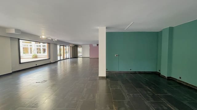 Erhverv til salg i Puerto de Andratx, Andratx - € 475.000 (Ref: 8720125)