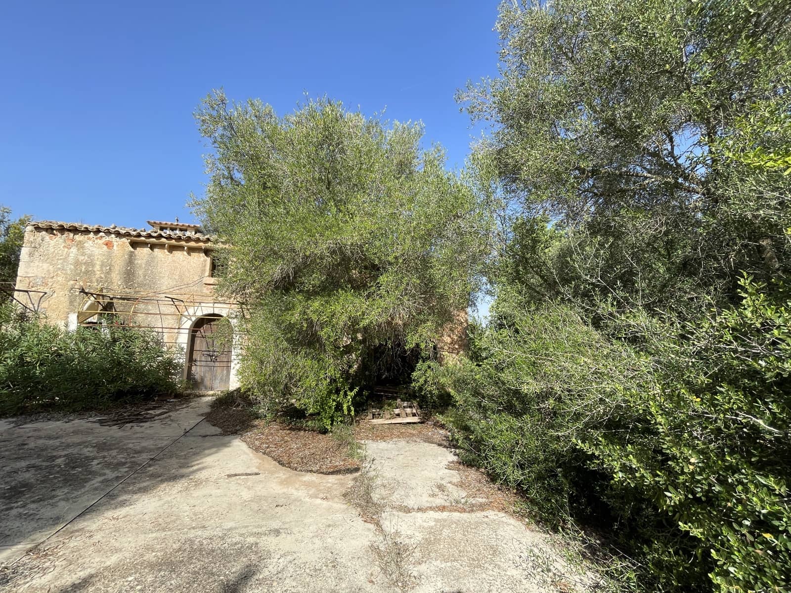 3 bedroom Finca/Country House for sale in Llubi - € 500,000 (Ref: 8727025)