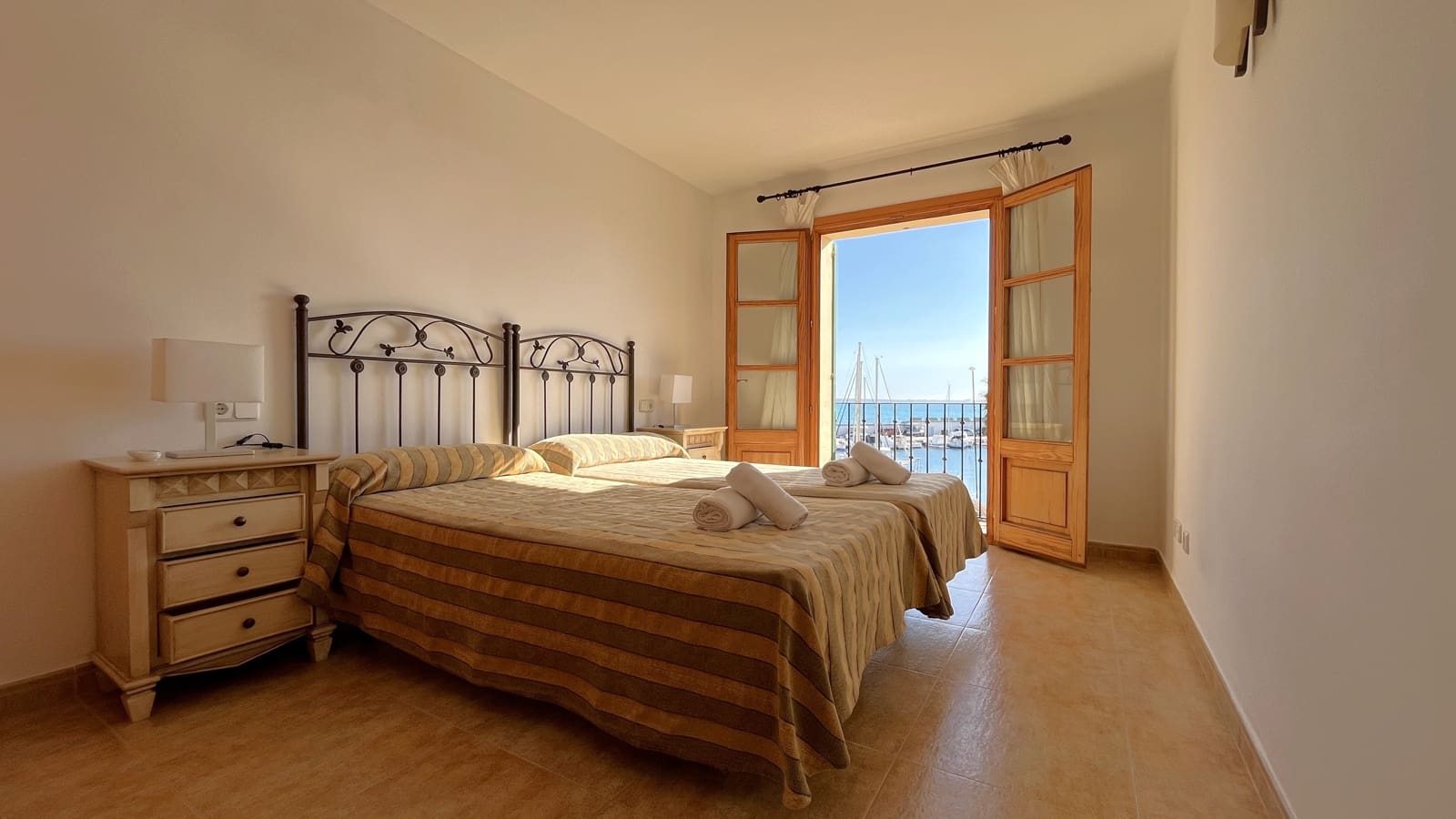 3 bedroom Apartment for rent in Sa Rapita / La Rapita with garage - € 2,250 (Ref: 8734853)