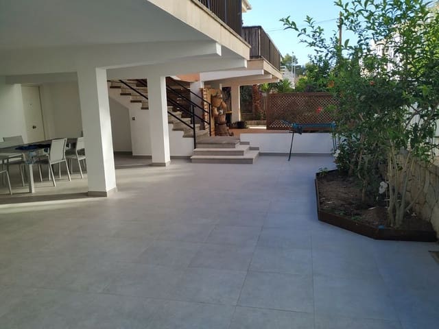 3 sovrum Villa att hyra i Playas de Muro / Platges de Muro, Muro med garage - 1 500 € (Ref: 8742779)