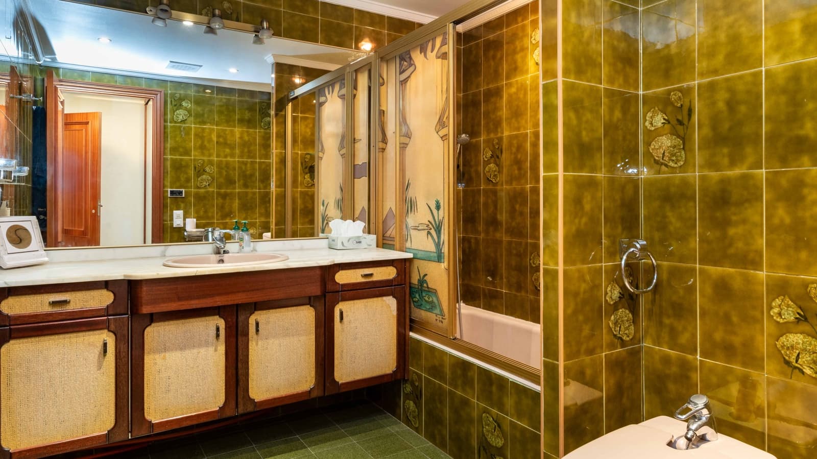 5 bedroom Apartment for sale in Palma de Mallorca with garage - € 1,700,000 (Ref: 8745902)