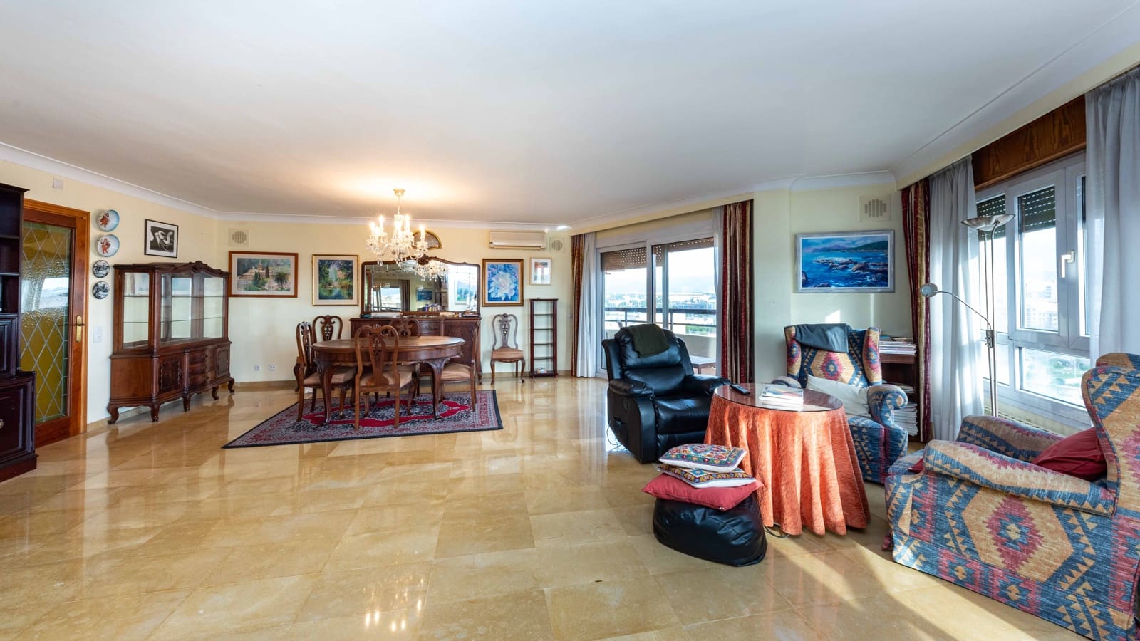 5 bedroom Apartment for sale in Palma de Mallorca with garage - € 1,700,000 (Ref: 8745902)