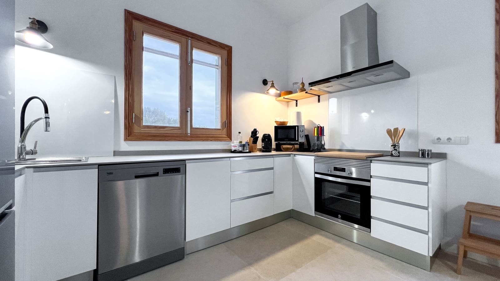 4 bedroom Finca/Country House for rent in Campos with pool garage - € 2,500 (Ref: 8754814)