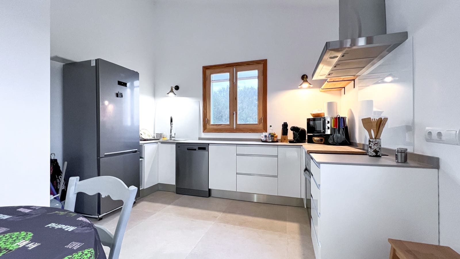 4 bedroom Finca/Country House for rent in Campos with pool garage - € 2,500 (Ref: 8754814)