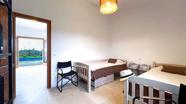 Finca/Maison de Campagne de 4 chambres à louer à Campos avec piscine garage - 2 500 € (Ref: 8754814)