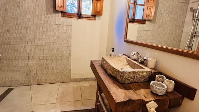 2 bedroom Finca/Country House for sale in Sencelles - € 1,015,000 (Ref: 8762786)