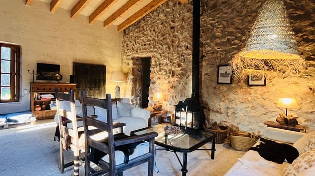 2 bedroom Finca/Country House for sale in Sencelles - € 1,015,000 (Ref: 8762786)