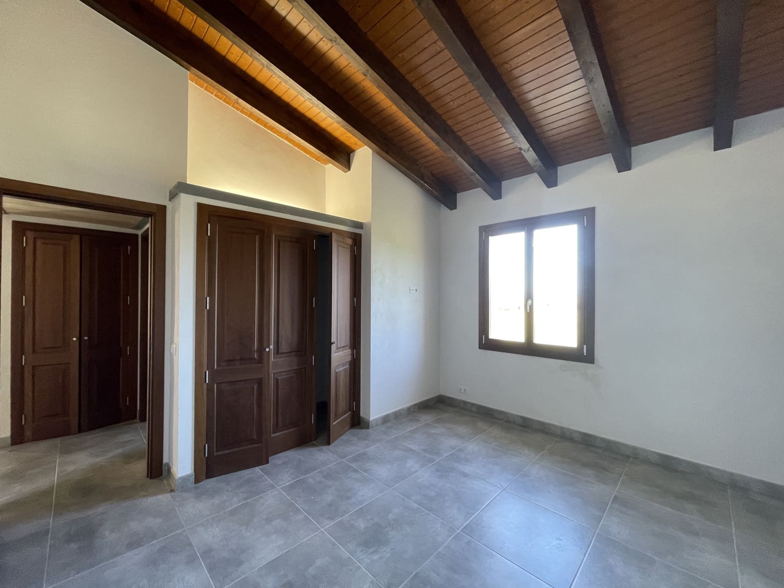 2 soverom Villa til leie i Alcudia med garasje - € 2 500 (Ref: 8766297)