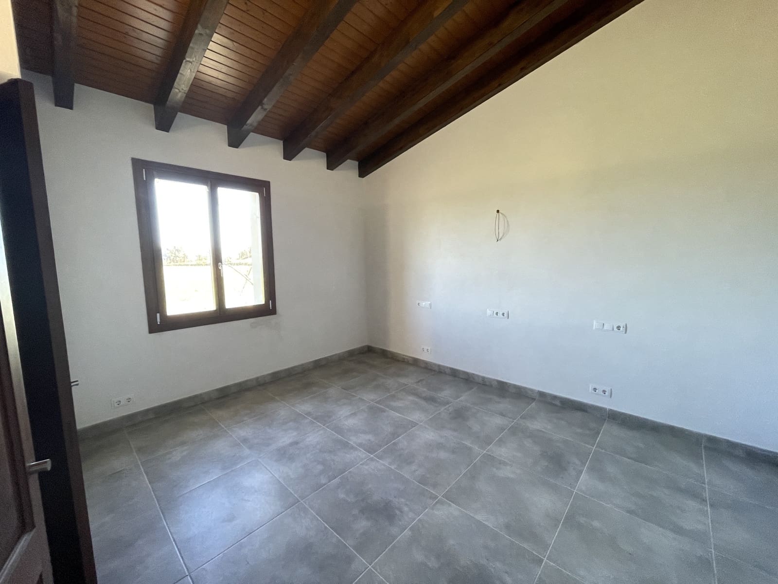2 soverom Villa til leie i Alcudia med garasje - € 2 500 (Ref: 8766297)