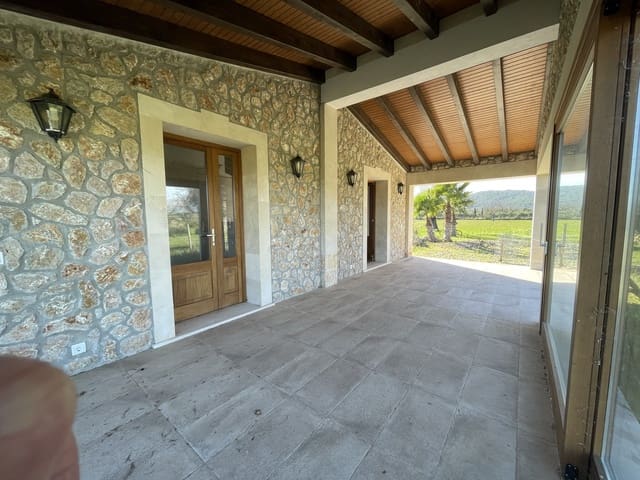 2 bedroom Villa for rent in Alcúdia with garage - € 2,500 (Ref: 8766297)