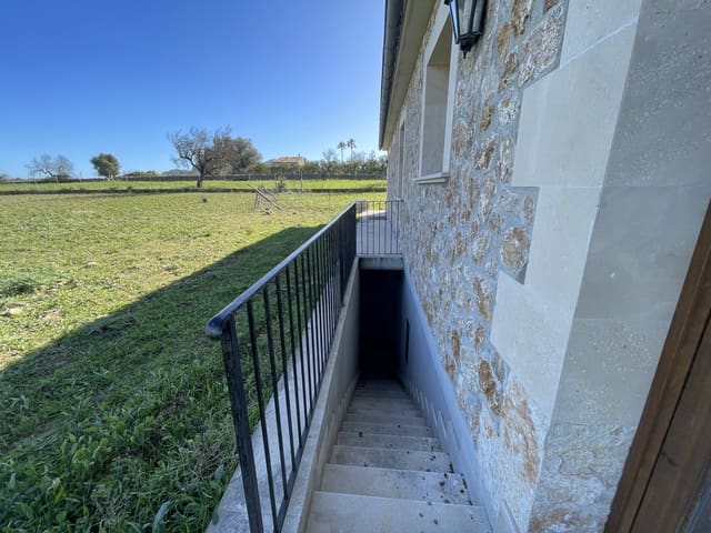 2 bedroom Villa for rent in Alcúdia with garage - € 2,500 (Ref: 8766297)