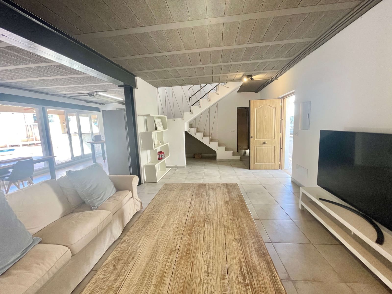 2 soveværelse Byhus til leje i Santa Maria del Cami med swimmingpool garage - € 2.500 (Ref: 8766300)