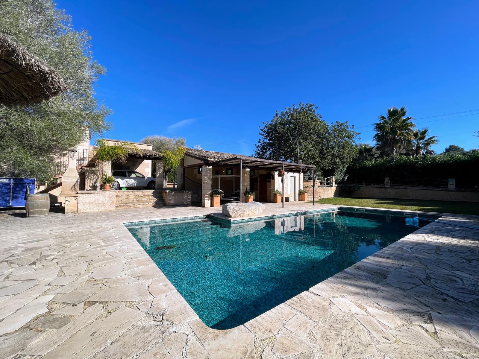 4 soverom Finca/Herregård til leie i Manacor med svømmebasseng garasje - € 3 750 (Ref: 8769809)
