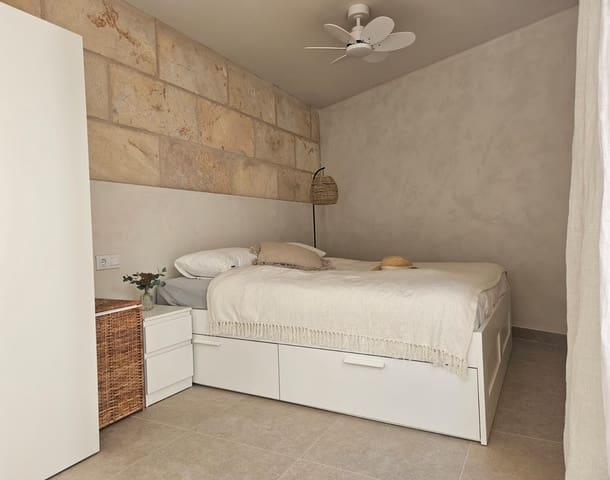 2 bedroom Apartment for rent in Port de Pollença, Pollensa / Pollença with garage - € 5,000 (Ref: 8800402)