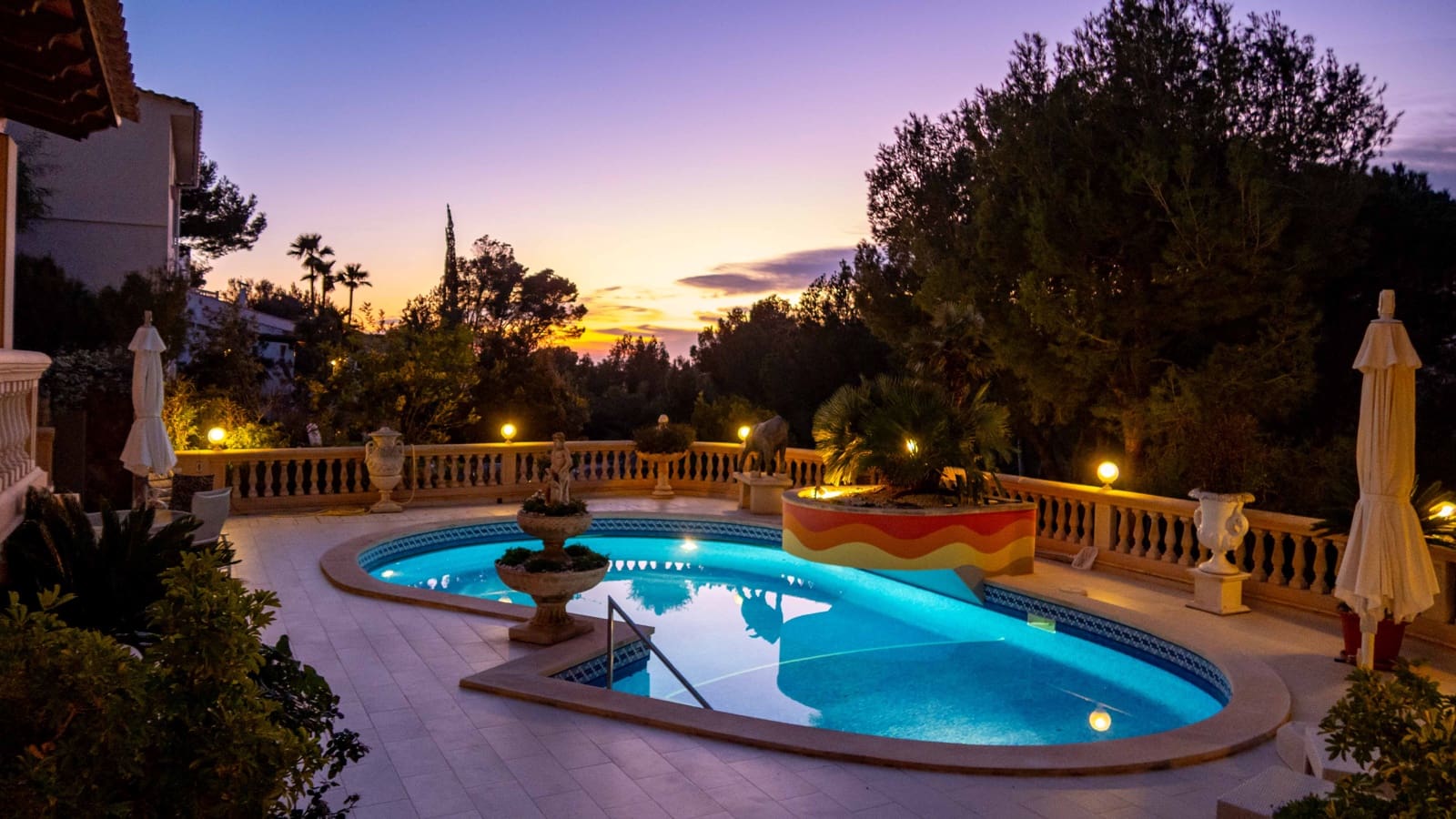 4 slaapkamer Villa te koop in Costa de la Calma met garage - € 2.550.000 (Ref: 8800406)