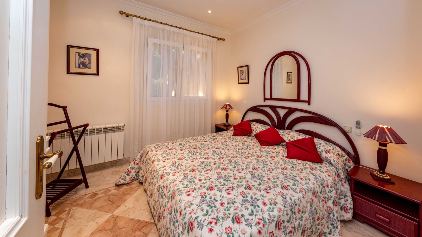 4 slaapkamer Villa te koop in Costa de la Calma met garage - € 2.550.000 (Ref: 8800406)