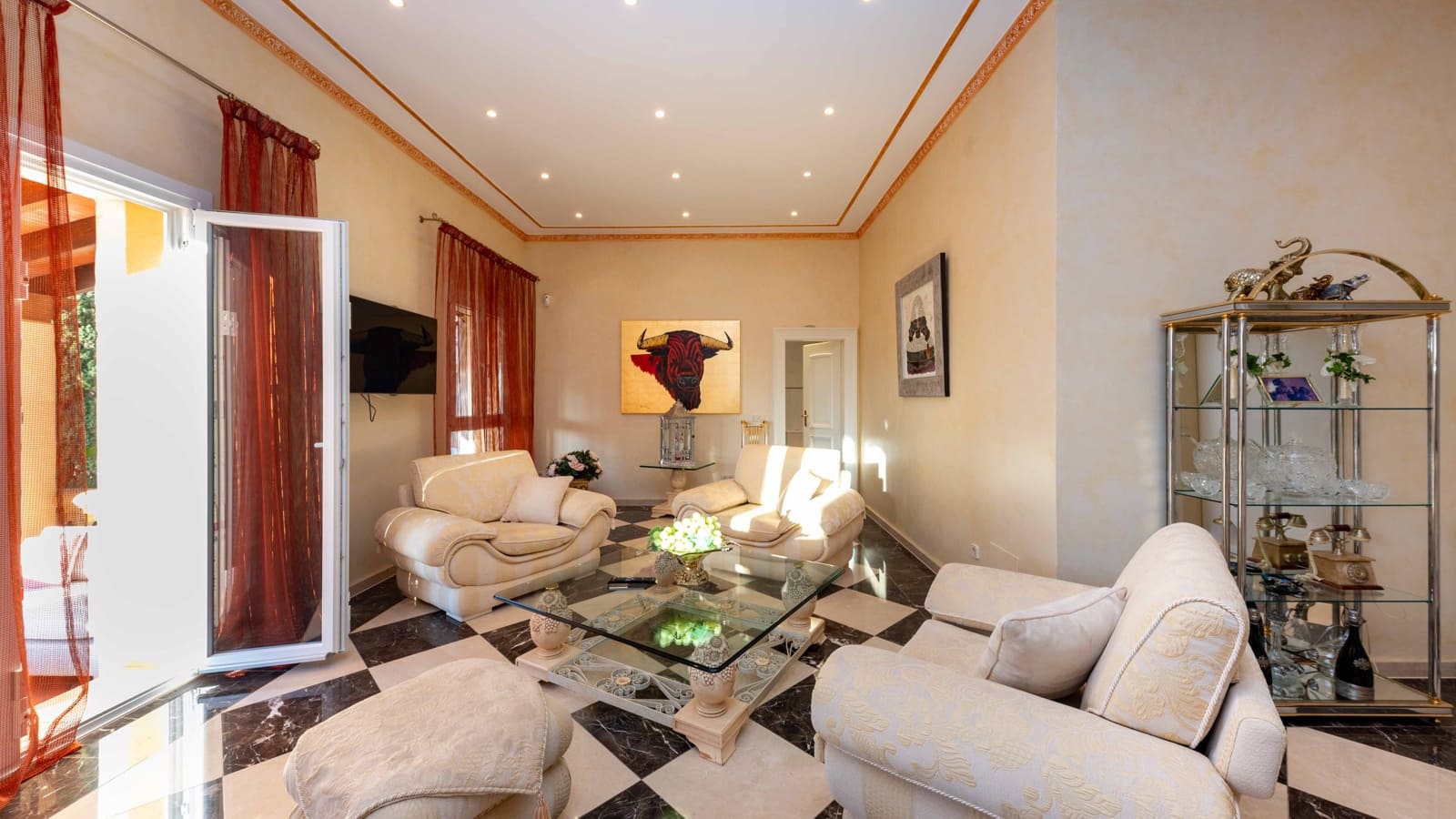 4 slaapkamer Villa te koop in Costa de la Calma met garage - € 2.550.000 (Ref: 8800406)