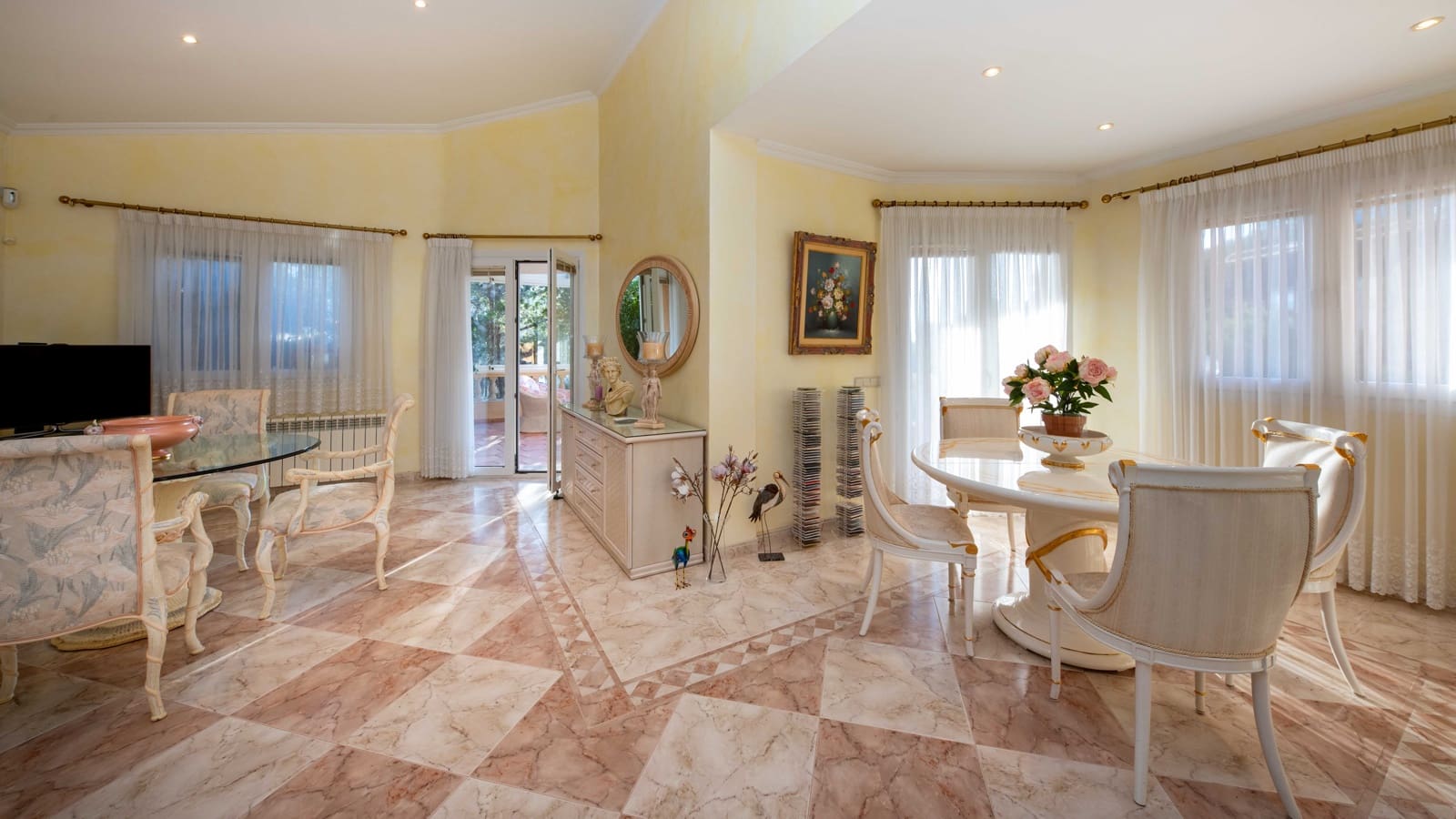 4 slaapkamer Villa te koop in Costa de la Calma met garage - € 2.550.000 (Ref: 8800406)