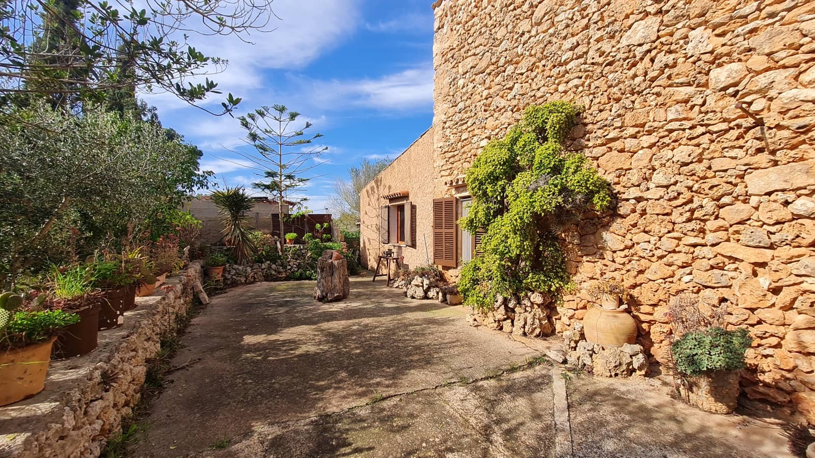 3 slaapkamer Finca/Landhuis te koop in Algaida met garage - € 540.000 (Ref: 8807496)