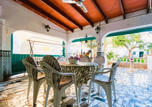 4 quarto Casa em Banda para venda em El Pont d'Inca / Es Pont d'Inca, Marratxí com garagem - 700 000 € (Ref: 8807497)