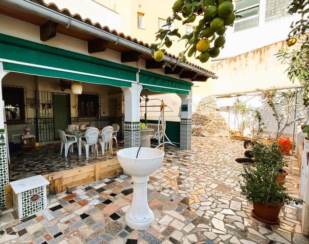 4 quarto Casa em Banda para venda em El Pont d'Inca / Es Pont d'Inca, Marratxí com garagem - 700 000 € (Ref: 8807497)