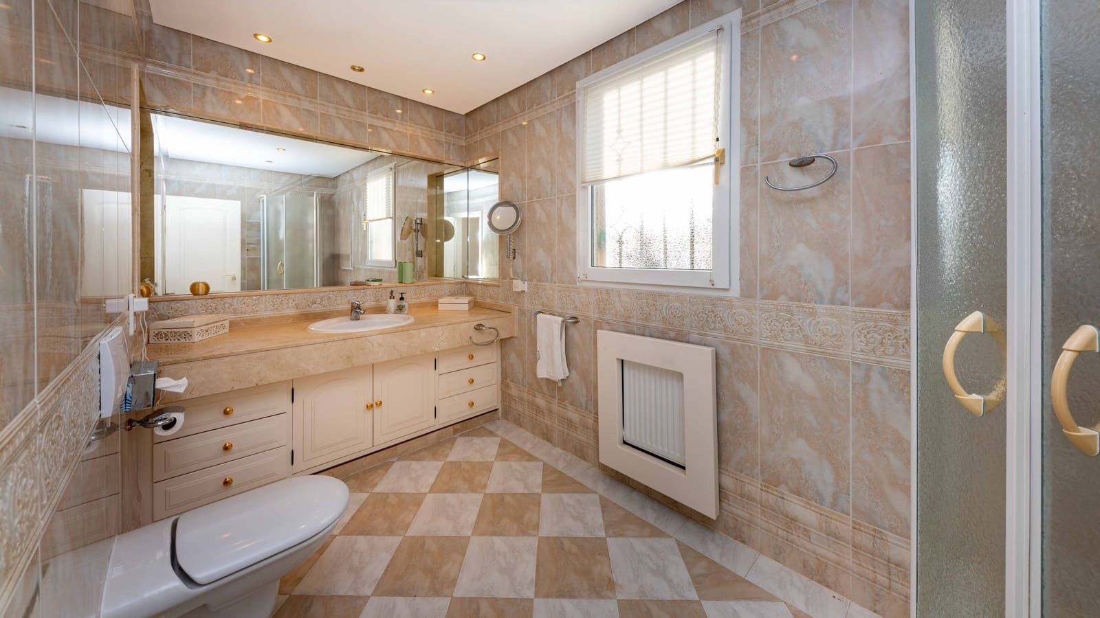 5 bedroom Villa for sale in Santa Ponsa with pool garage - € 4,250,000 (Ref: 8815191)