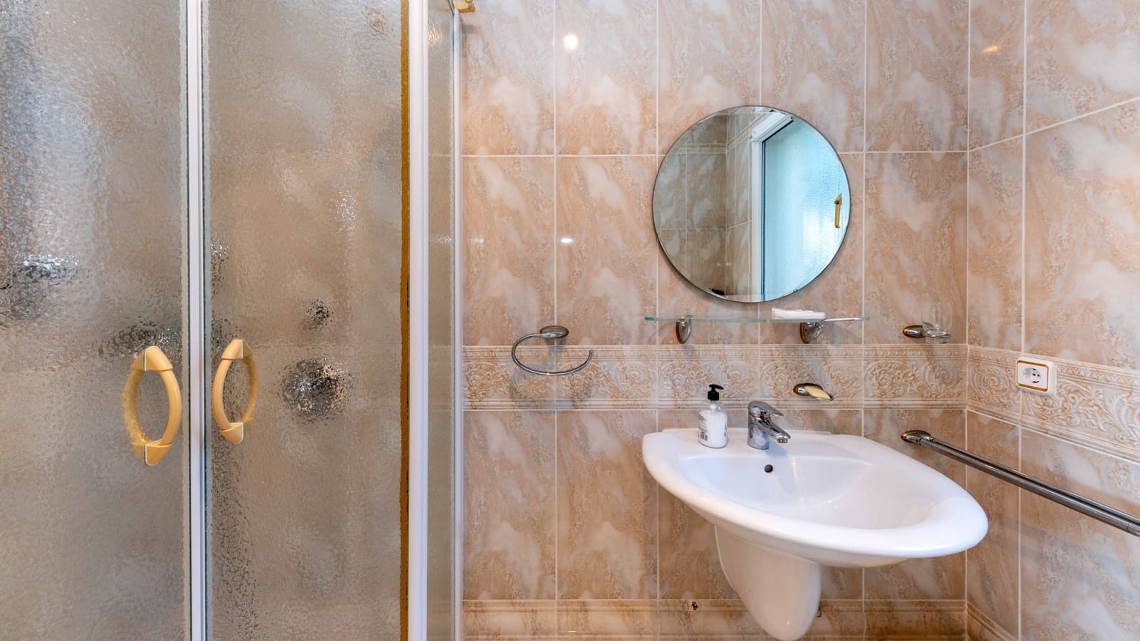 5 bedroom Villa for sale in Santa Ponsa with pool garage - € 4,250,000 (Ref: 8815191)