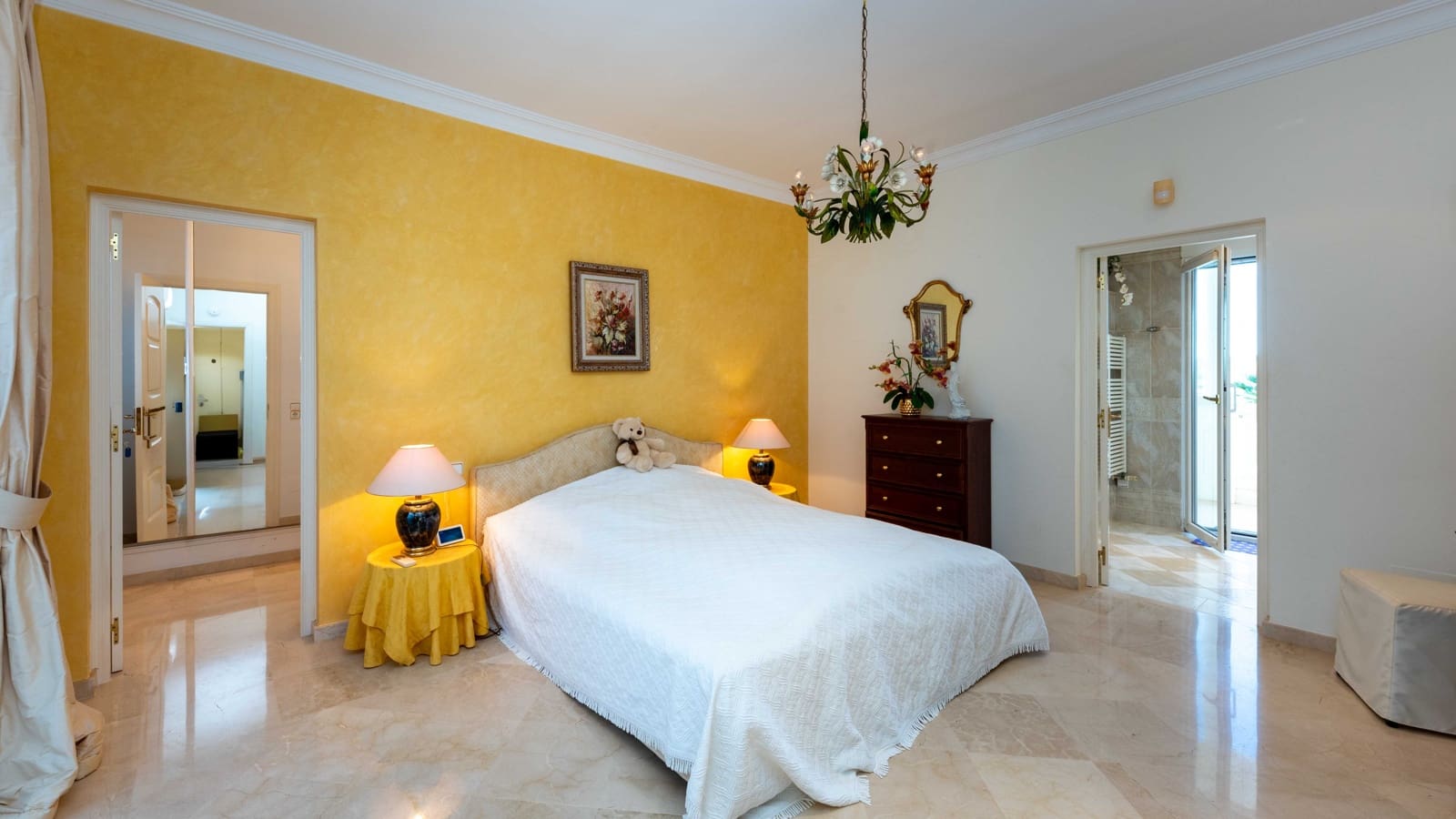 5 bedroom Villa for sale in Santa Ponsa with pool garage - € 4,250,000 (Ref: 8815191)